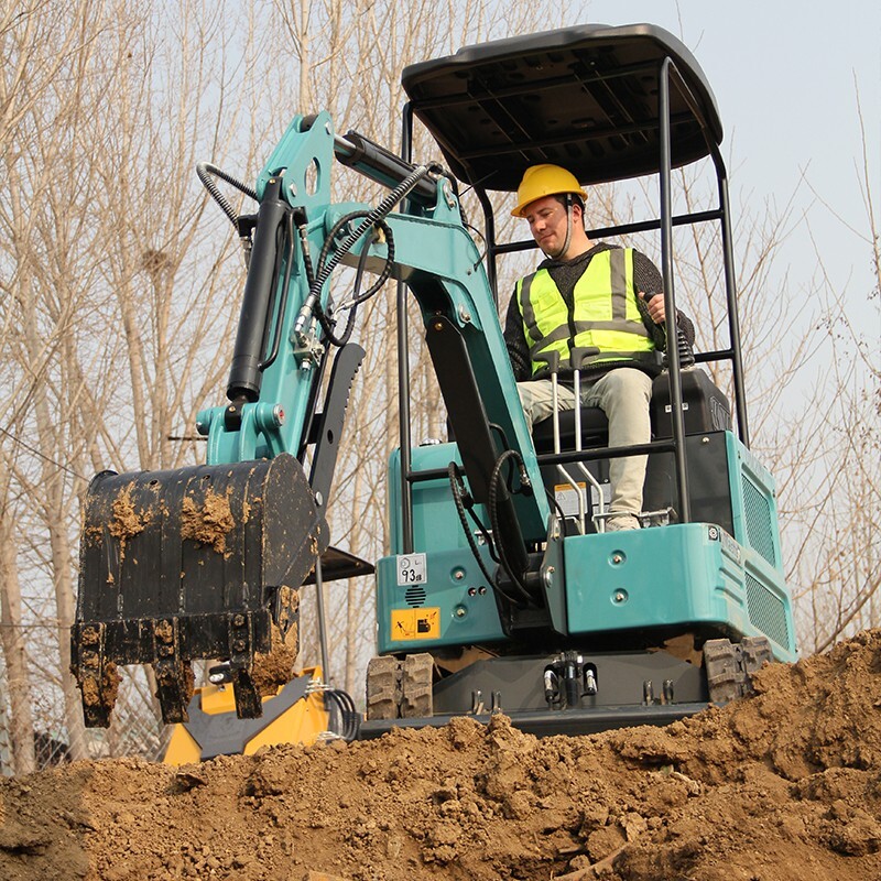 1.8TON KUBOTA Engine 4,000 lbs 1.8T Mini Excavator Crawler Digger Home Garden