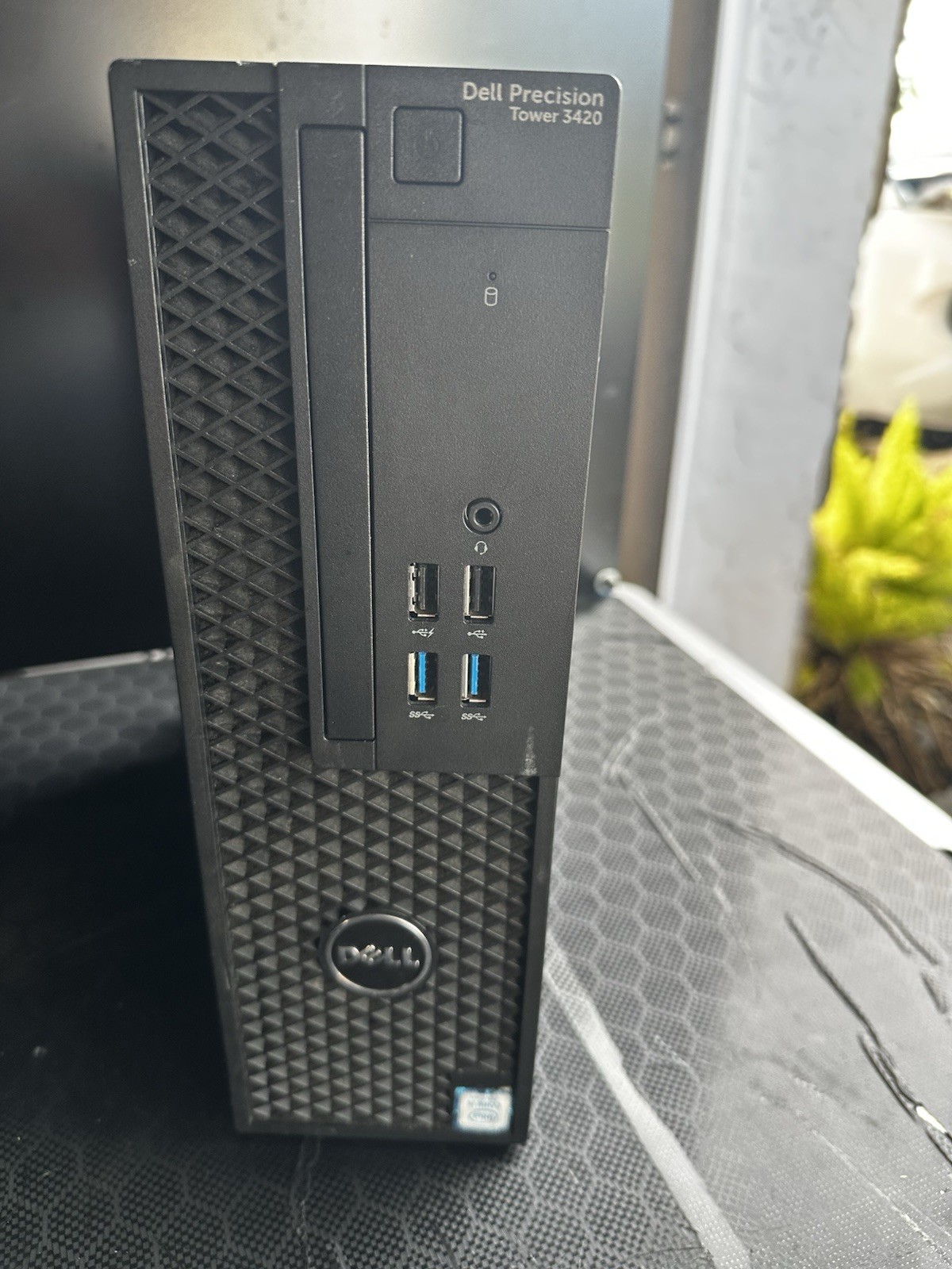 Dell Precision Tower 3420 Core i5-7500 3.4GHz 8GB RAM 128GB SSD , Win 11 pro