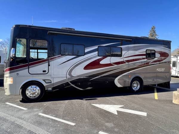 2015 Tiffin Motorhomes Allegro Open Road 32SA 34′ Class A Motorhome