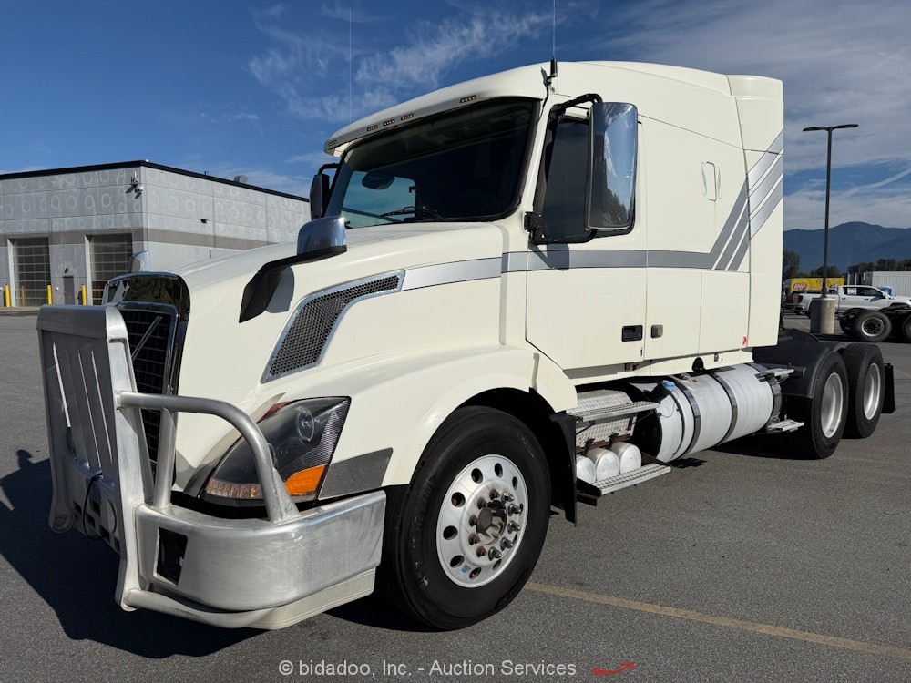 2013 Volvo VNL T/A Sleeper Truck Tractor Cummins ISX15 Heavy Haul Semi bidadoo