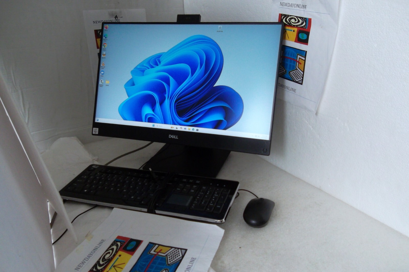 Dell Optiplex 7780 27″ AIO Intel i9-10900 Webcam 16GB 512GB Wi-Fi GTX 1650 Touch