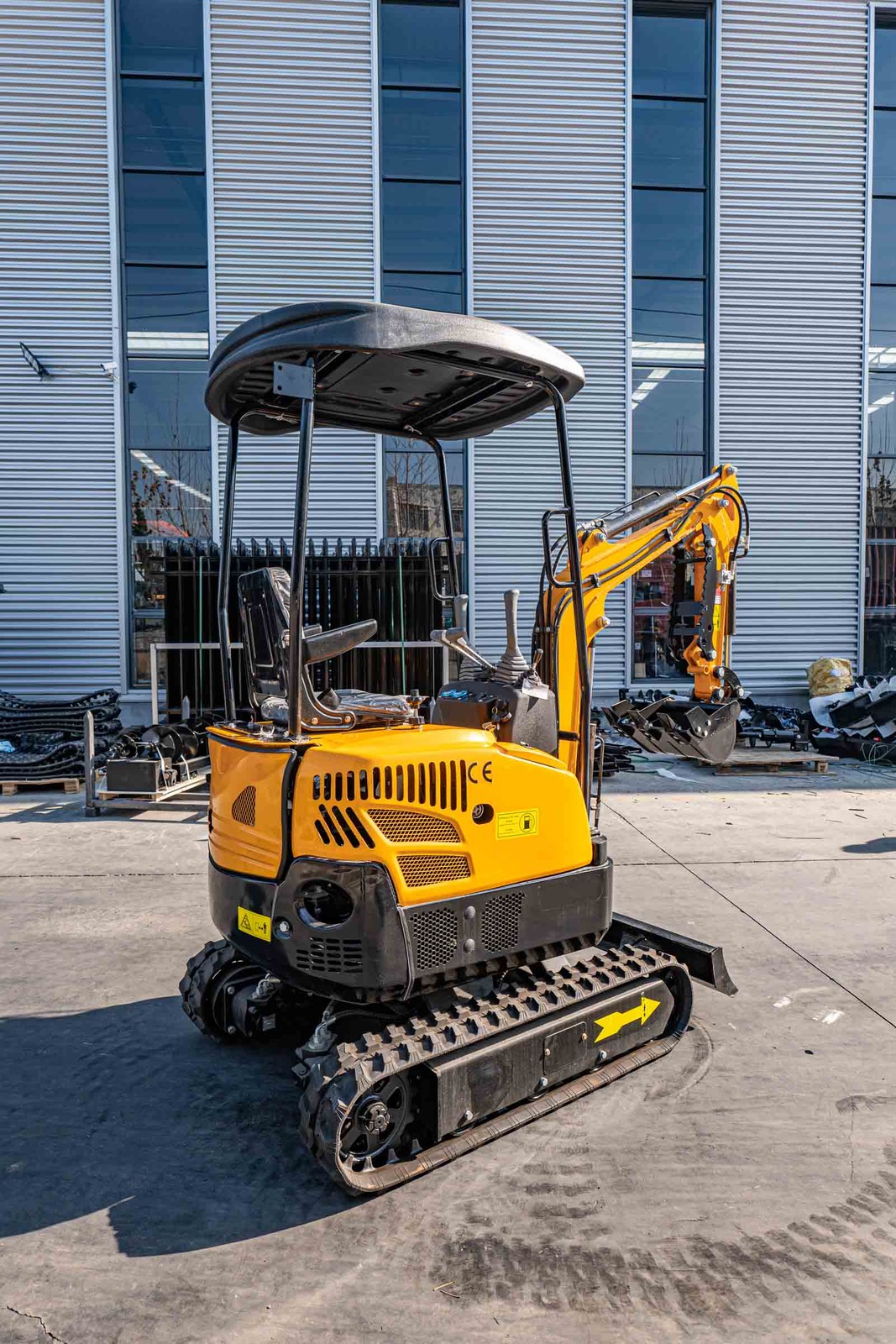 USA Stock Gasoline Engine1.3ton Mini Excavator Garden Digger Bagger