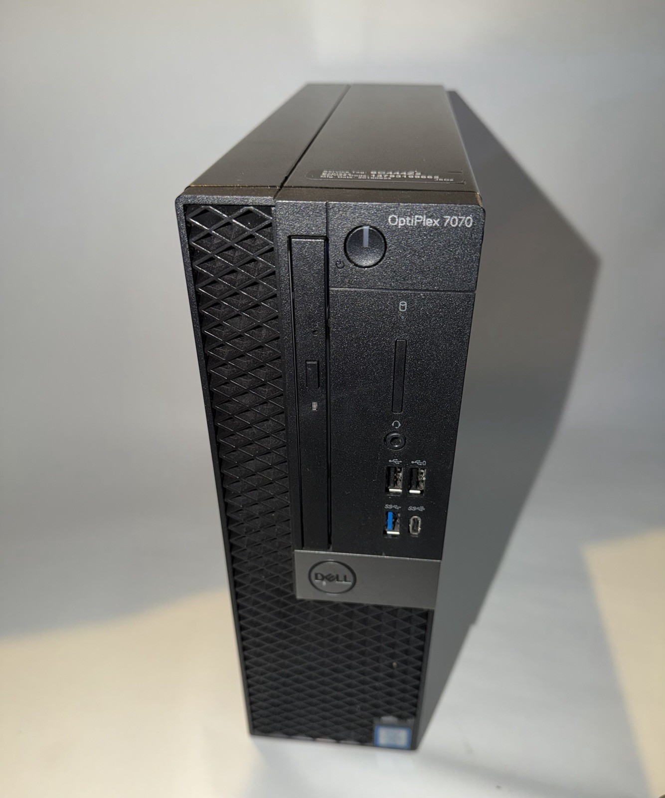 Dell OPTIPLEX 7070 – i5-9500 – 16GB DDR4 RAM – 256GB SSD NVMe – Great