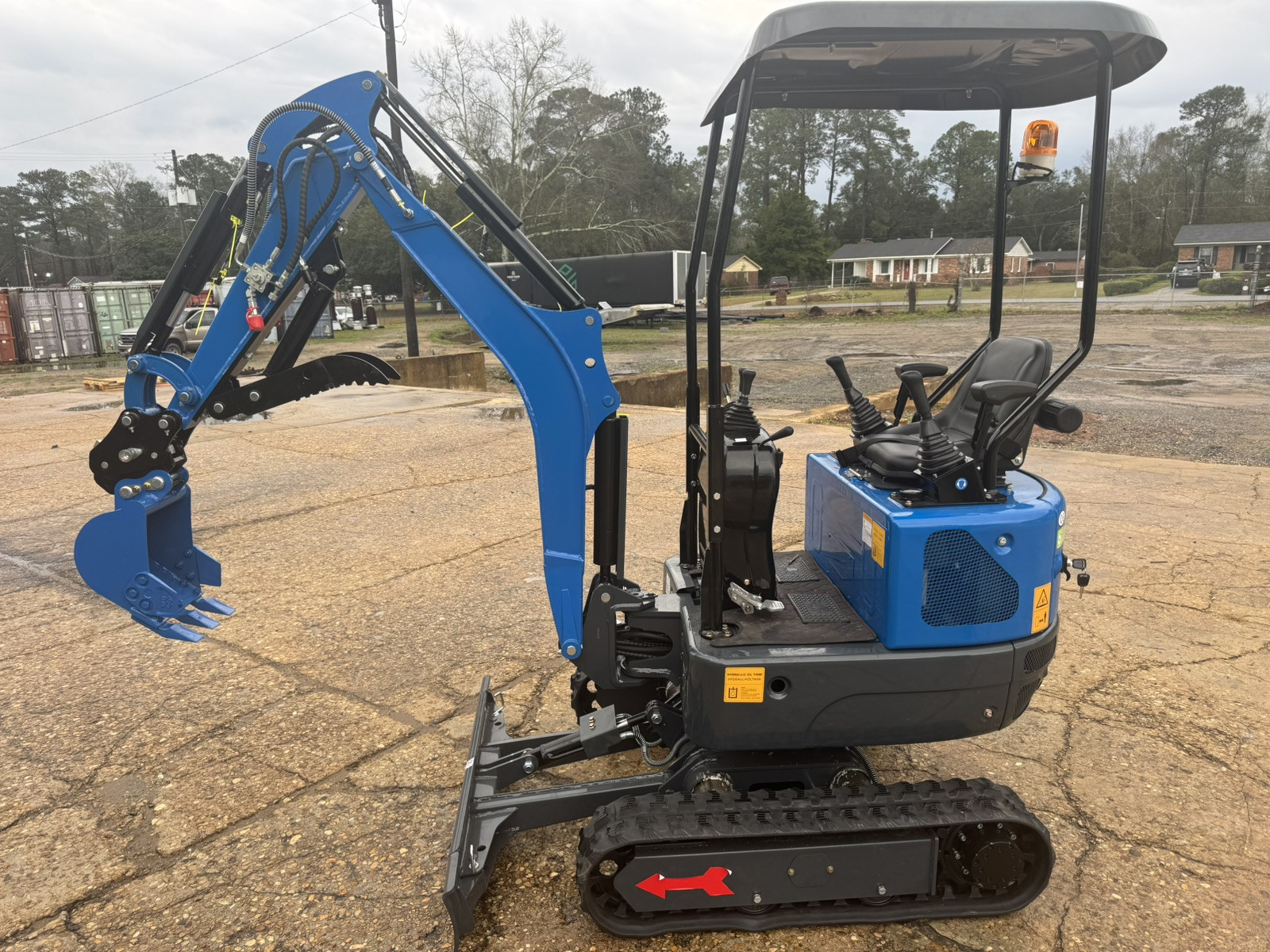 Rippa R10-3  Mini Excavator – The home Of 7 Days A Week Full Support dealership.