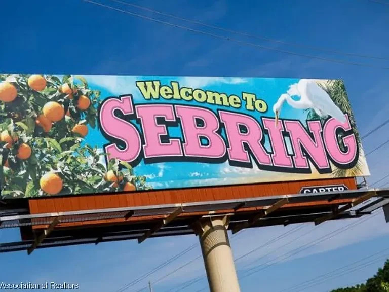 BUY THE DEED in Sebring FLORIDA! Multi-Family Zoning! ON BUSY Hammock Road!