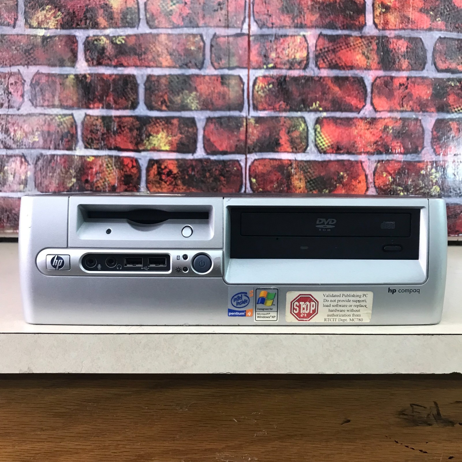 HP Compaq SFF PC for Retro Gaming Pentium 4 3.00GHz 512MB RAM (Windows XP Pro)