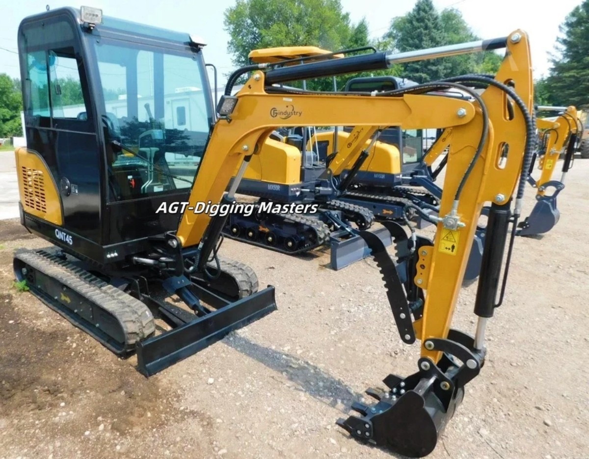 PILOT SYSTEM AGT QNT45 Mini Excavator Digger with Wider Cab Kubota Engine EPA