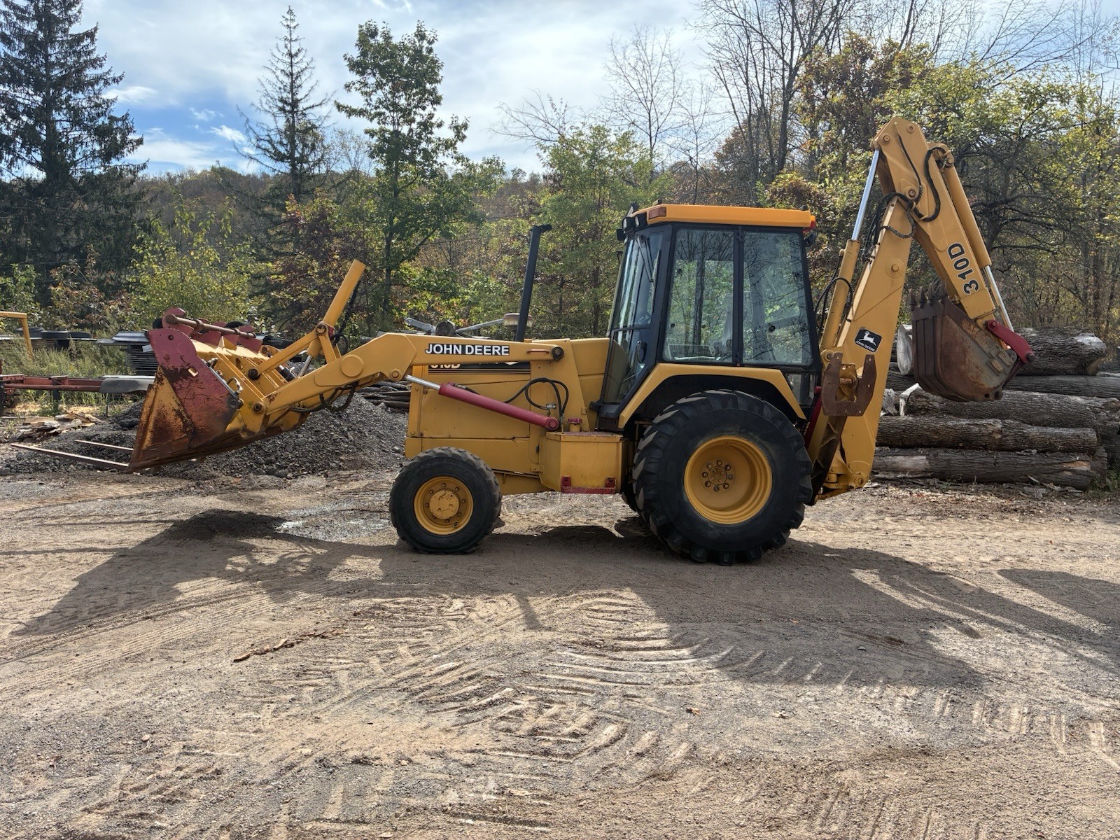 John Deere 310D Backhoe