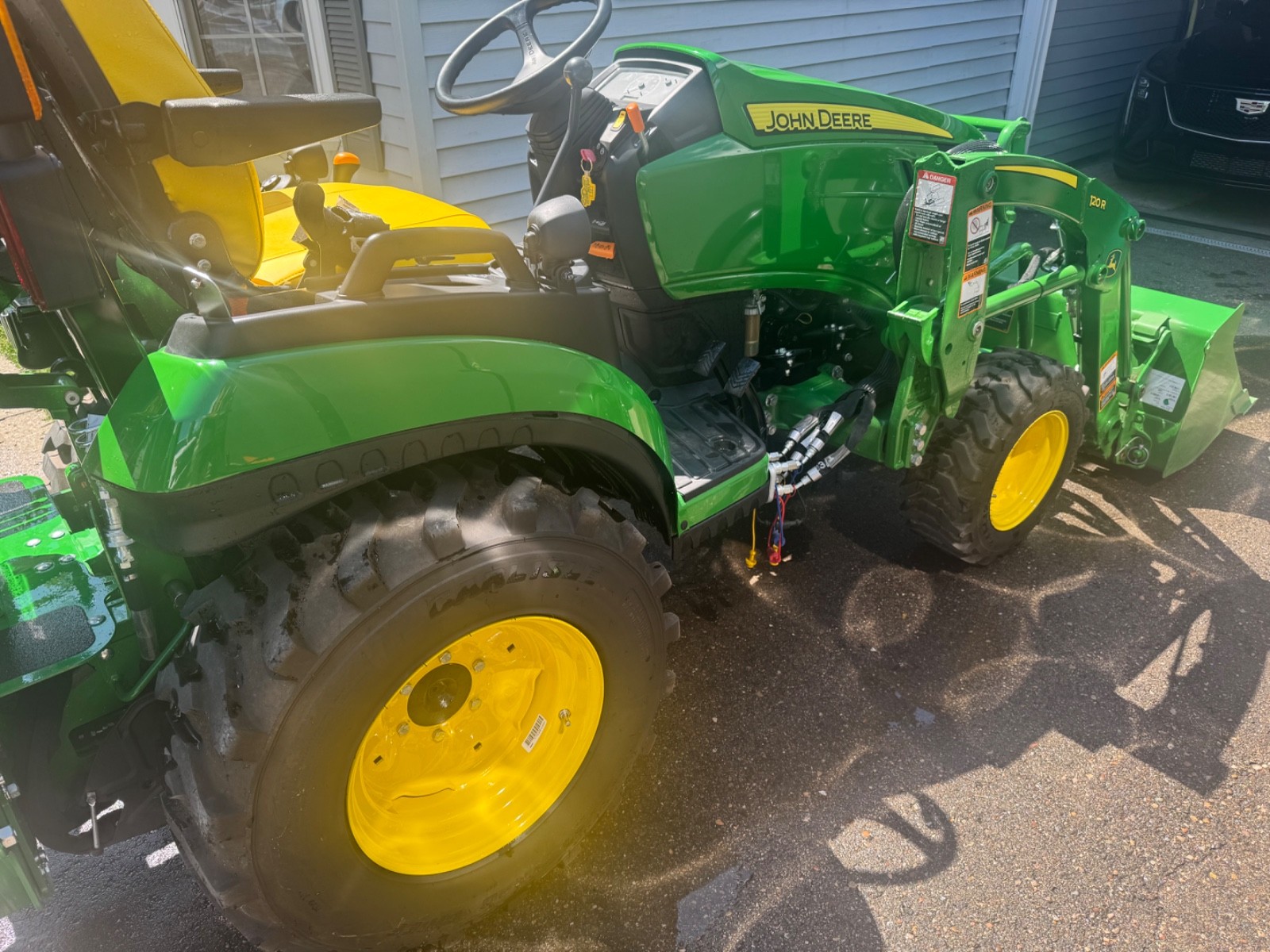 john deere 2025r loader backhoe