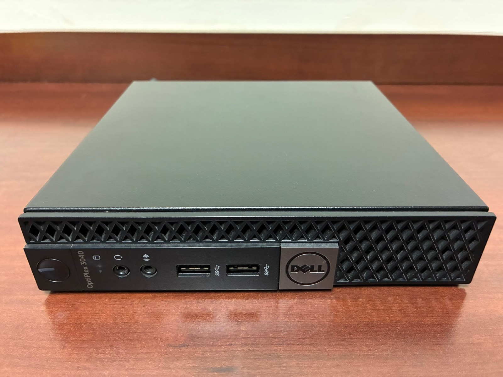 Dell OptiPlex 3040 i3-6100T @ 2.10GHz, 8GB RAM,  No SSD or Pwr Cord, Does Boot!