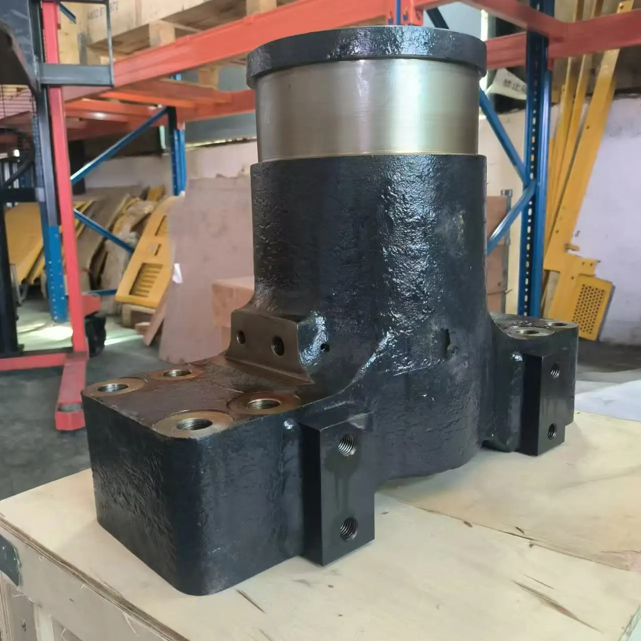 209-30-55111 Track Frame for KOMATSU PC700LC-11 PC750-7 PC800-6 PC850-8