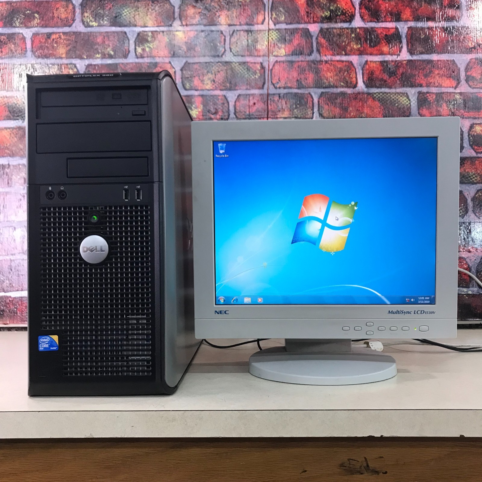 Dell OptiPlex 380 PC Retro Gaming Core 2 2.93GHz 4GB RAM (Windows 7 Pro 64-Bit)