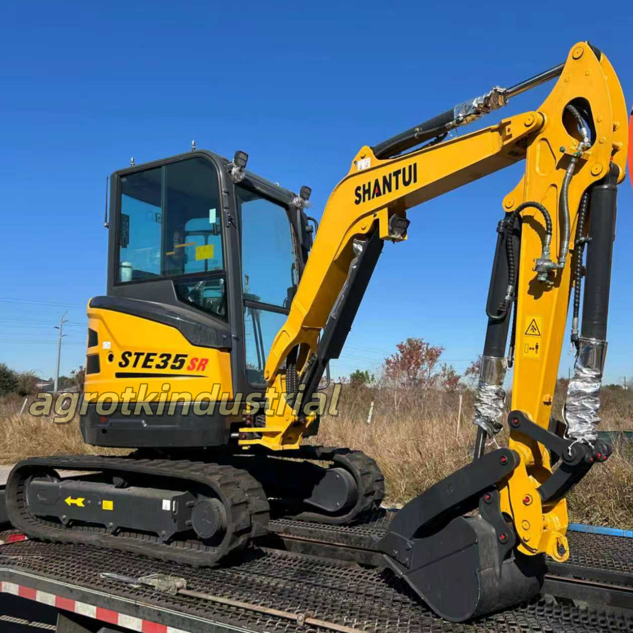 STE35SR 2.8Ton Hydraulic Excavator Digger Yanmar Diesel Engine 3Cylinder SHANTUI