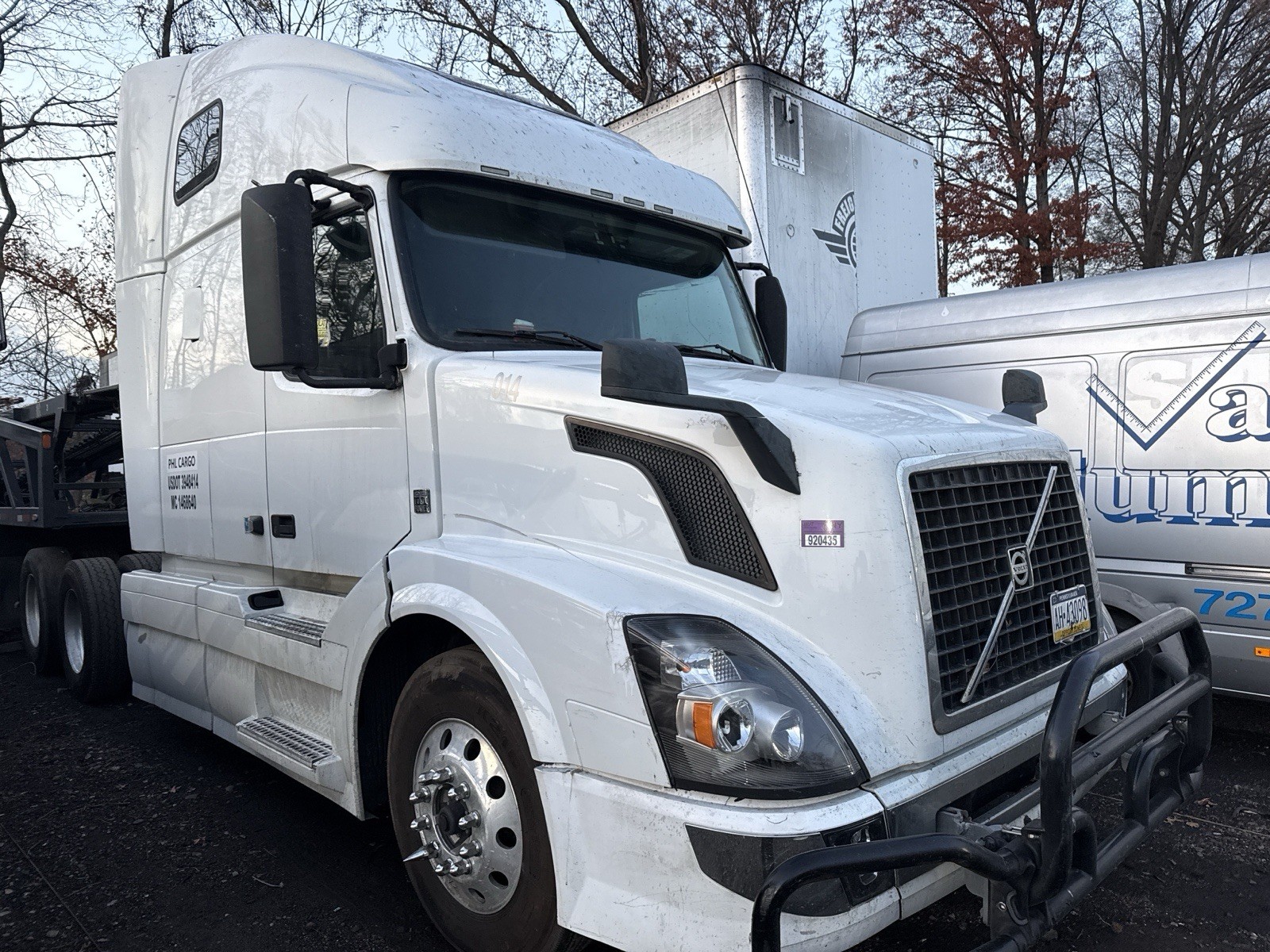 2019 Volvo VNL 670 Tractor with Cab automatic volvo engine 455 HP, ready to work