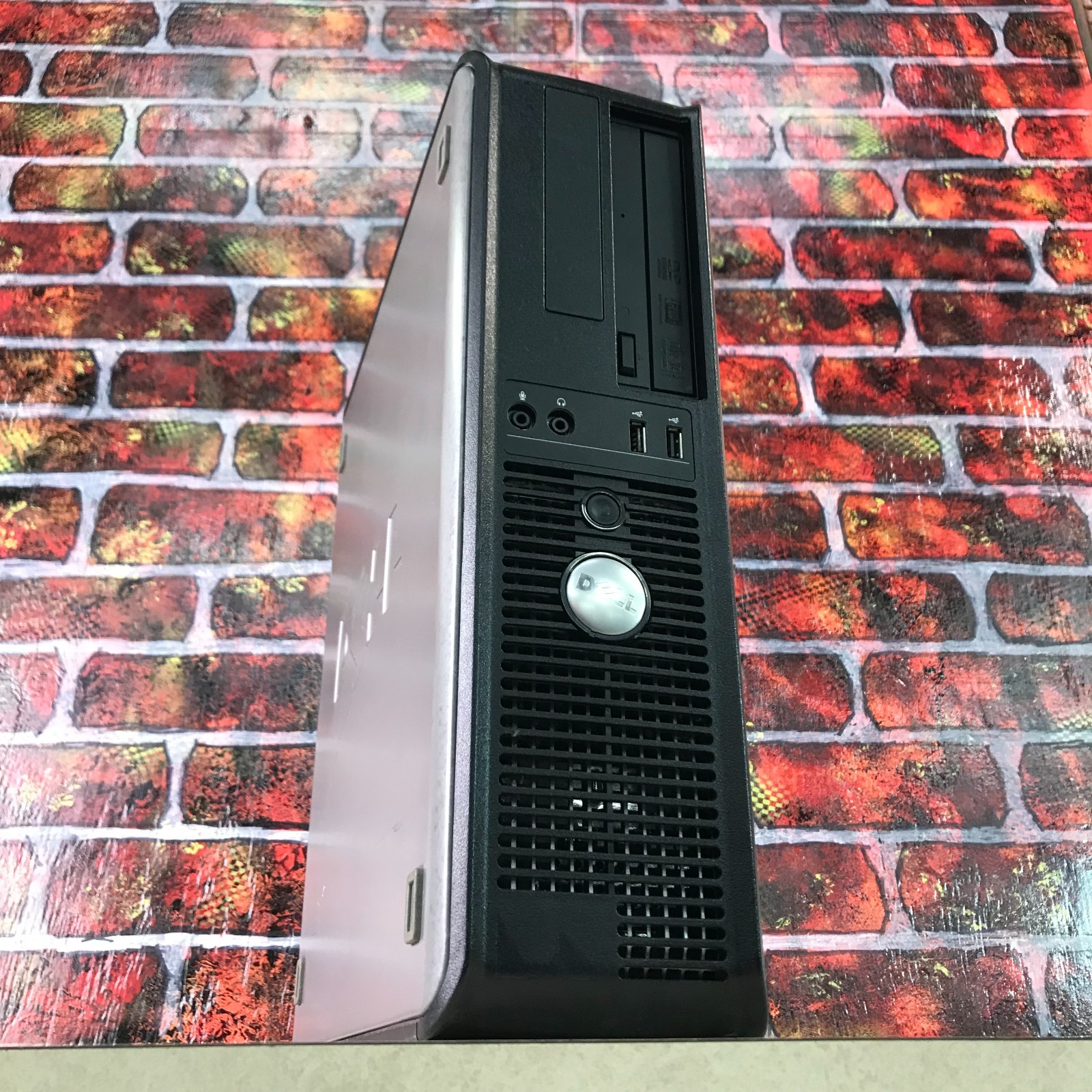 DELL OPTIPLEX 360 SFF Core 2 Duo 2.66GHz 4GB RAM 250GB HD (Windows 7 Pro 64-Bit)