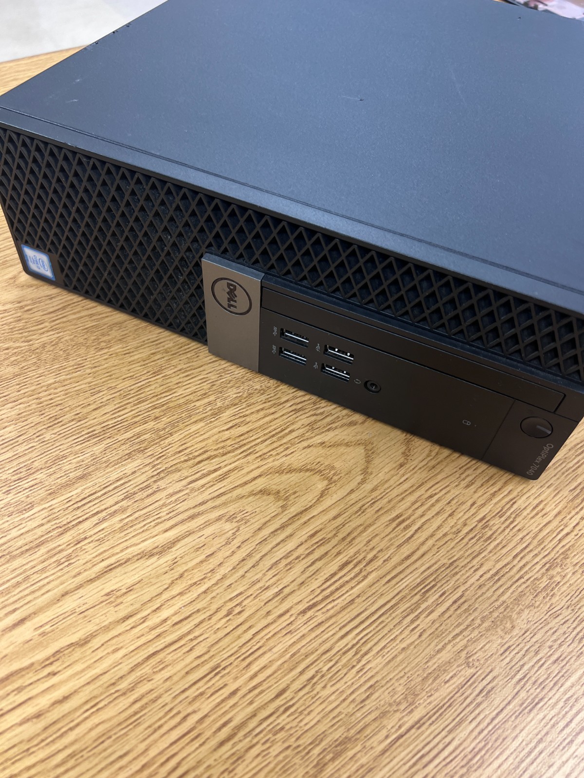 Dell Optiplex SFF 7040 Windows 11 Pro i7-6700 3.40GHz  16GB RAM 256 SSD