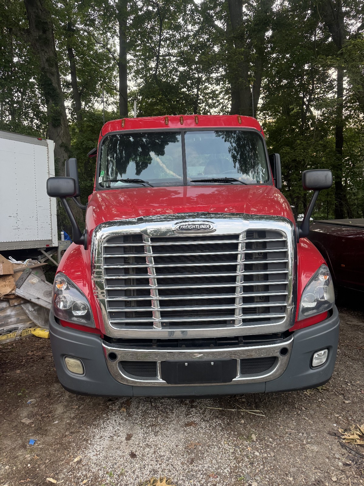 2019 freightliner cascadia 125 day cab / DD13 w/ automated trans