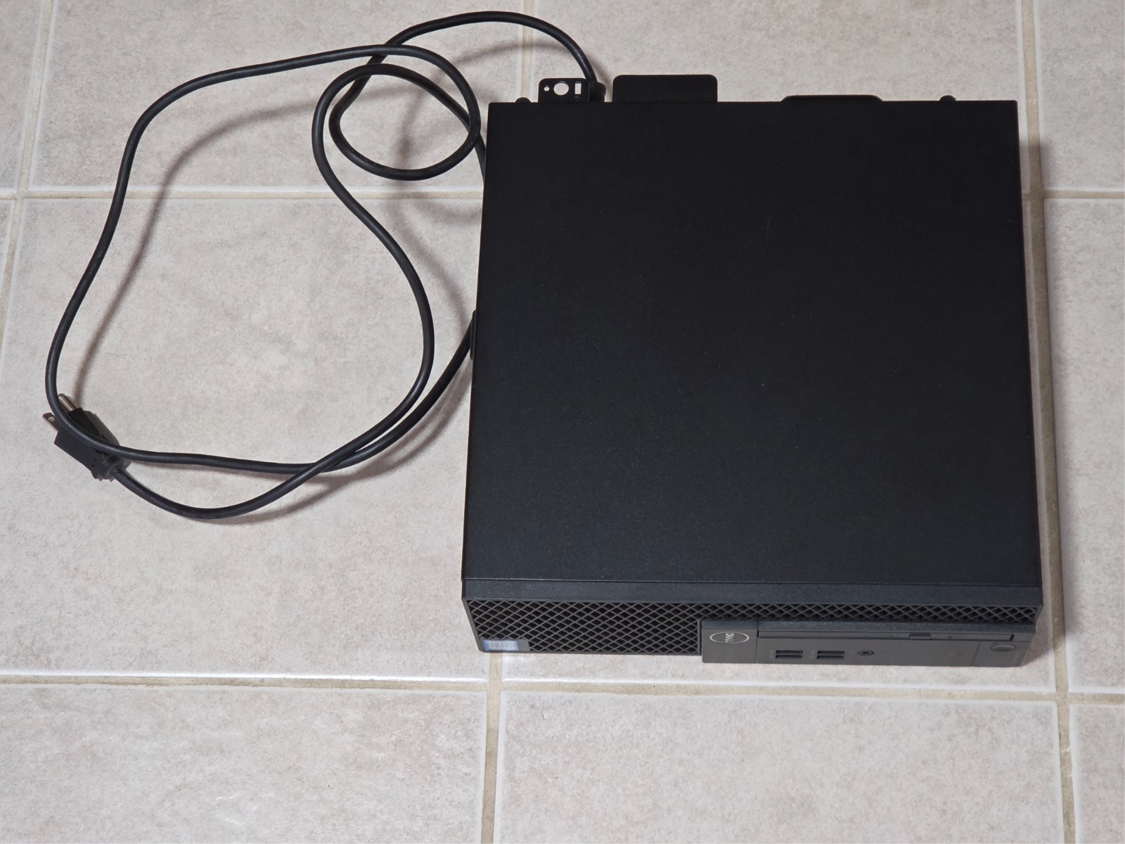 DELL OPTIPLEX 3050 SFF COMPUTER i5-7500 3.40GHz 8GB RAM 256GB SSD WIN 10 PRO