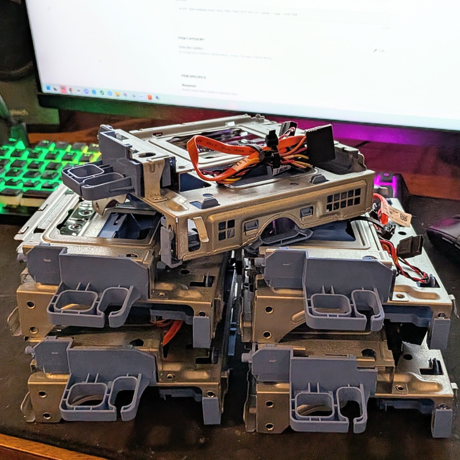 LOT of 5 Dell Optiplex 2.5″ 3.5″ Caddy, Cage, Cables IB33N0U00 F3TJ0 HG2F3 3PC1W