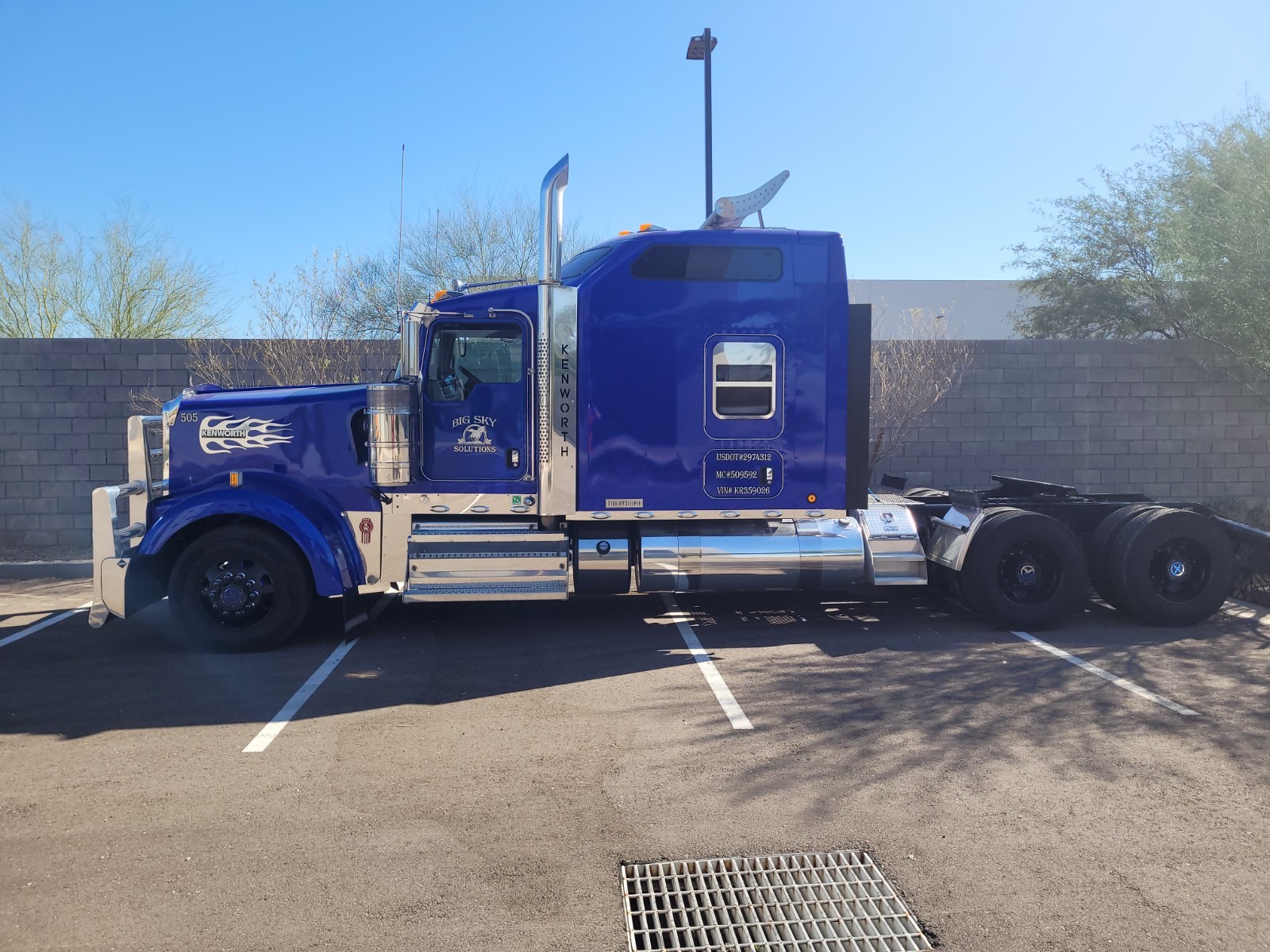 kenworth w900l studio sleeper