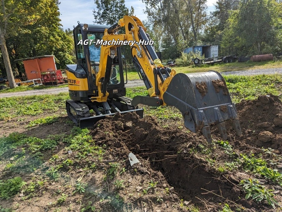 SHANTUI STE35SR 2.8 Ton Excavator with Comfort Cab Yanmar Engine Hydraulic Thumb