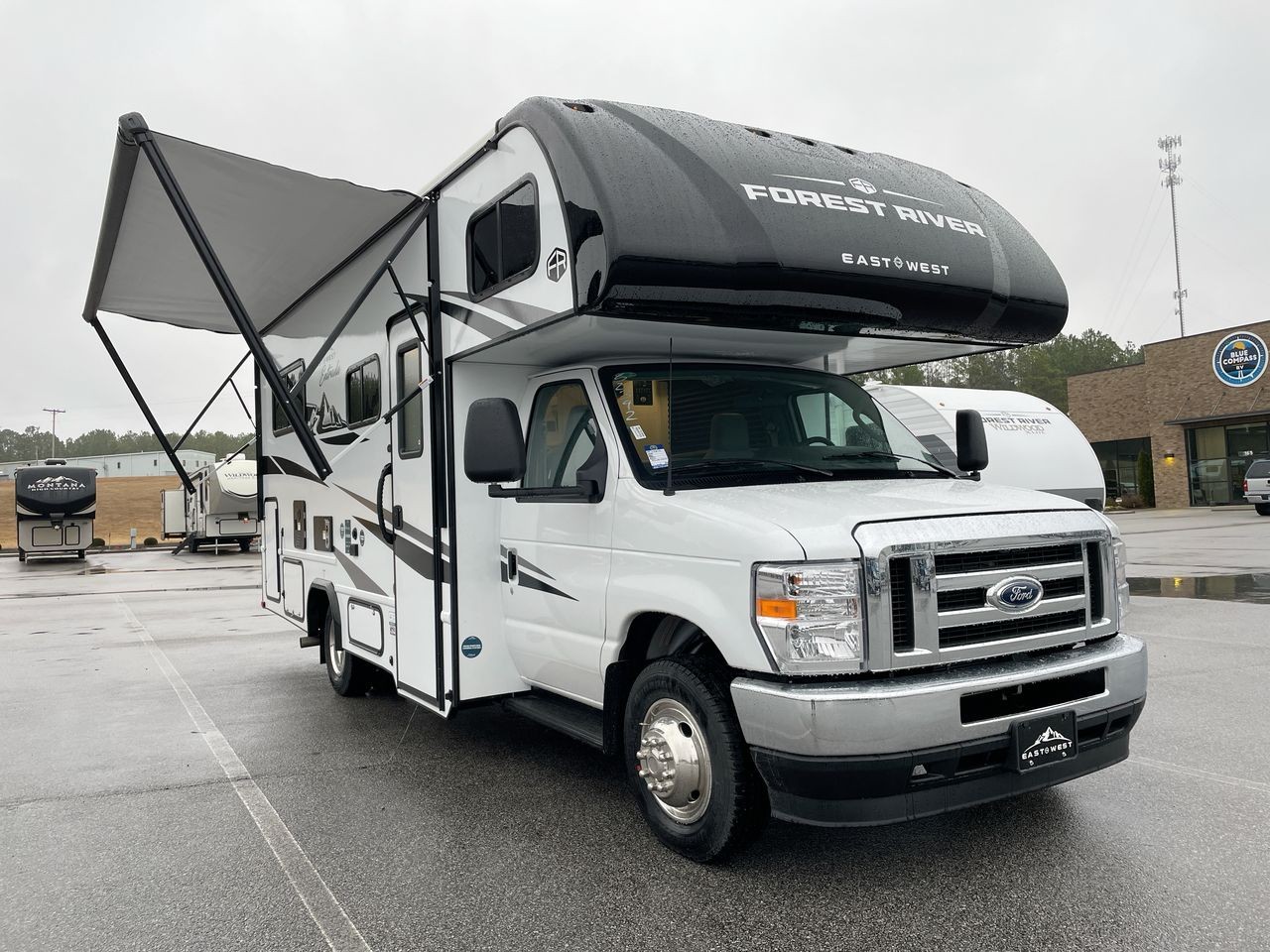 2026 East to West Entrada 2000NS