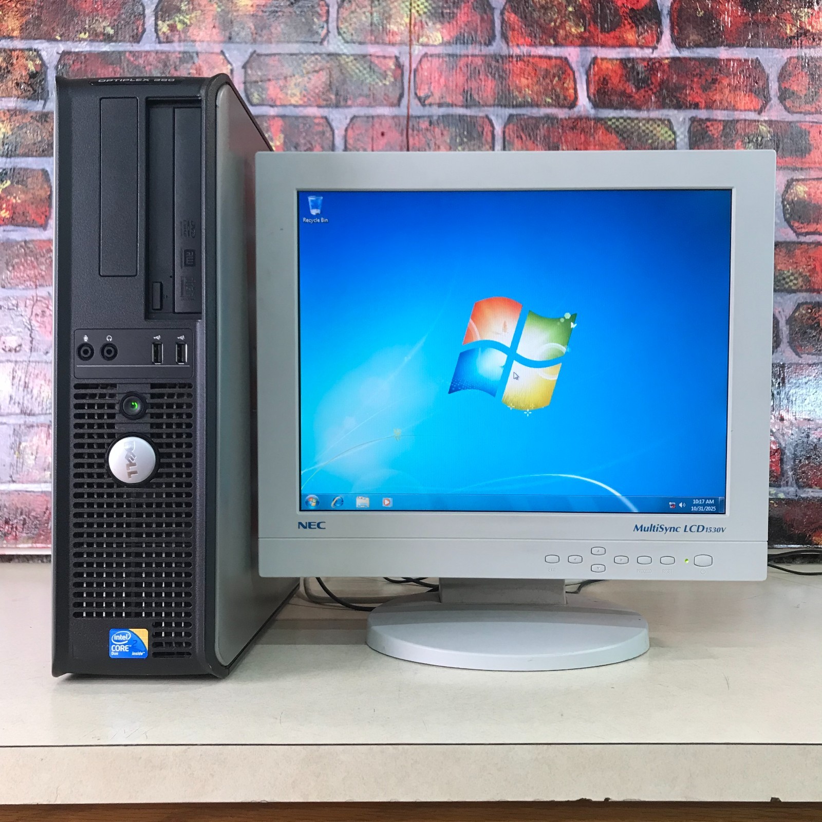 DELL OPTIPLEX 380 SFF Core 2 Duo 2.93GHz 4GB RAM 250GB HD (Windows 7 Pro 64-Bit)