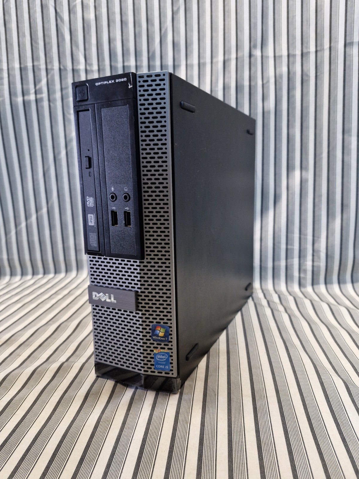 Dell OptiPlex 3020 SFF Desktop Intel Core i5-4590 3.30GHz 8GB 500GB HDD AMD GPU