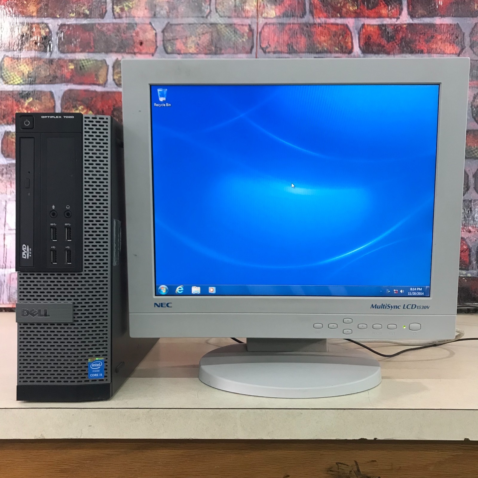 DELL OptiPlex 7020 SFF PC i5-4590 3.30GHz 4GB RAM 500GB HDD Windows 7 Pro 64-Bit