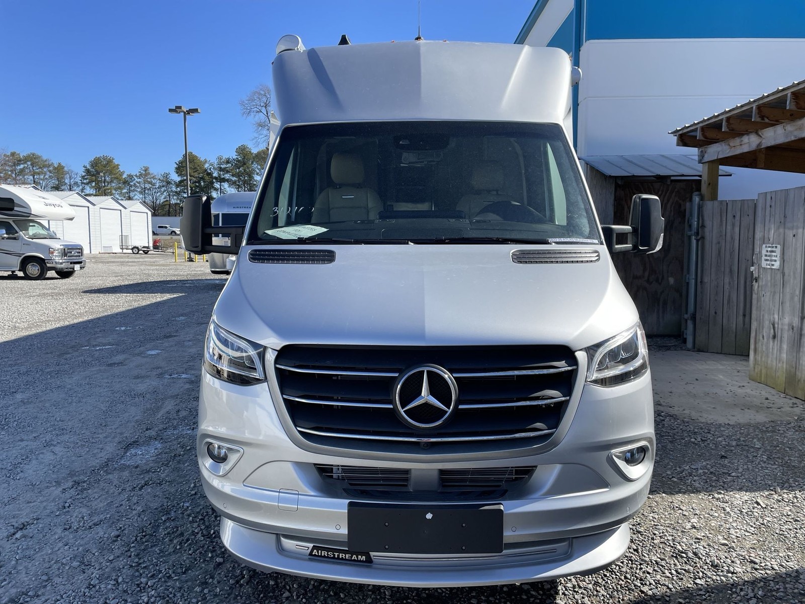 2025 Airstream Atlas Murphy Suite