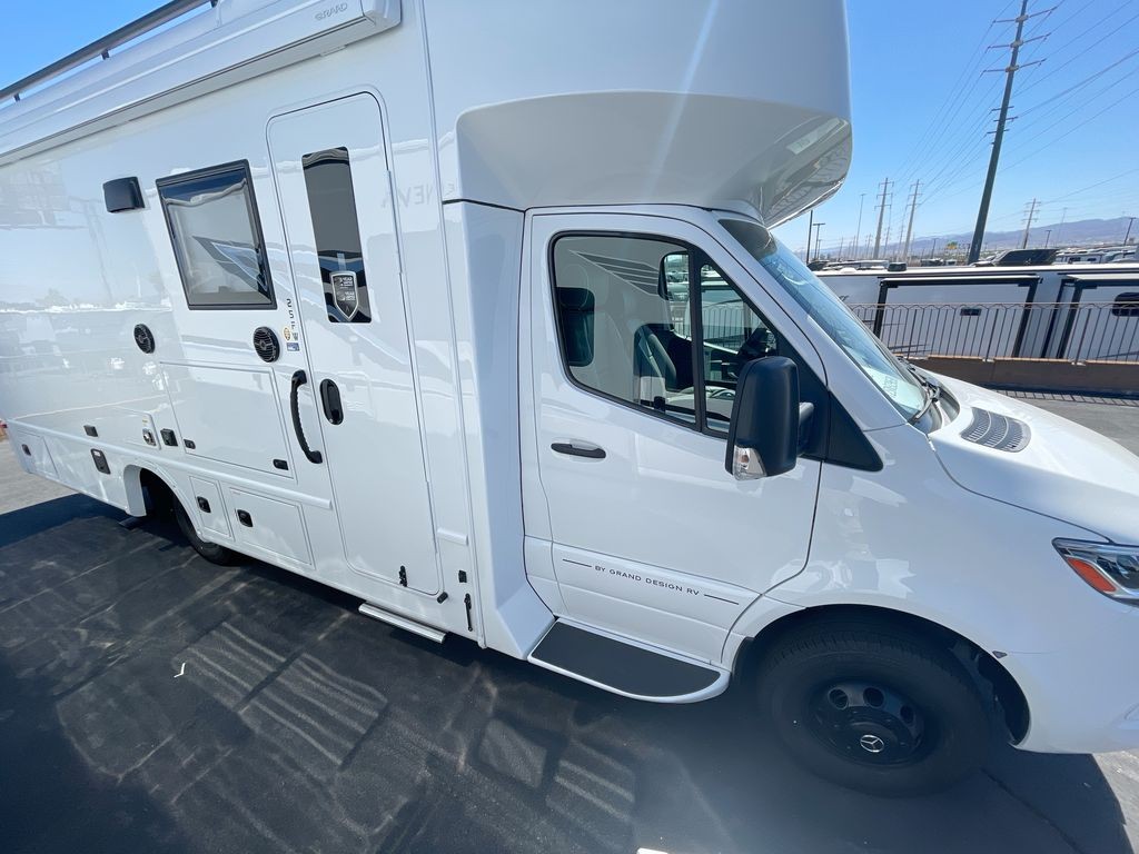 2026 Grand Design Lineage Series M 25FW