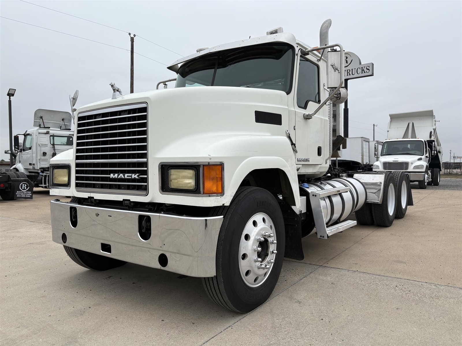 2015 Mack CHU613 Daycab Semi Trucks Manual