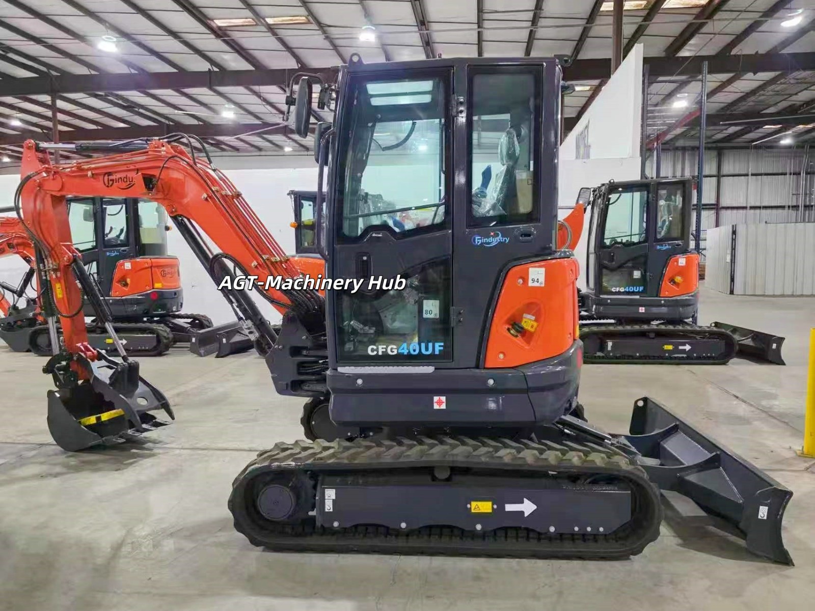 CFG-40UF 8487lbs Kubota Mini Excavator with Cab & AC | 25HP Diesel | USA Stock