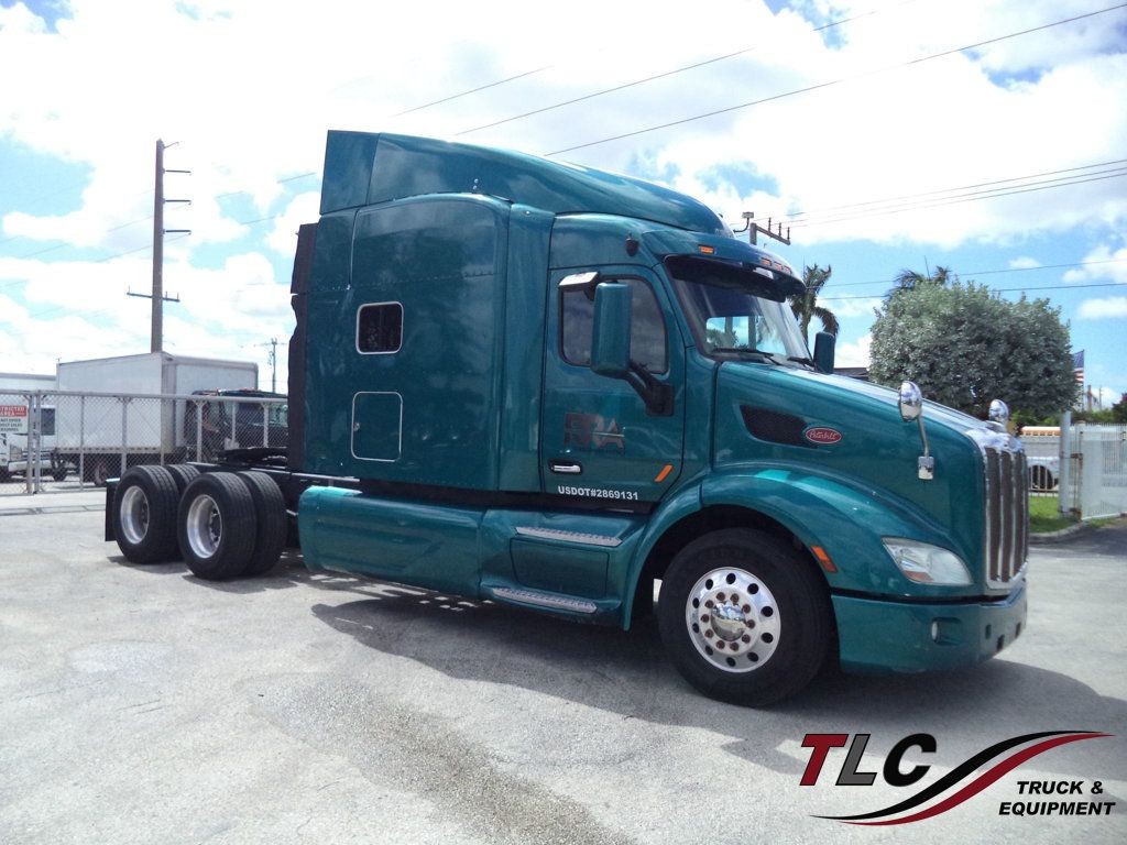 2016 Peterbilt 579 69inch Sleeper Tandem Axle