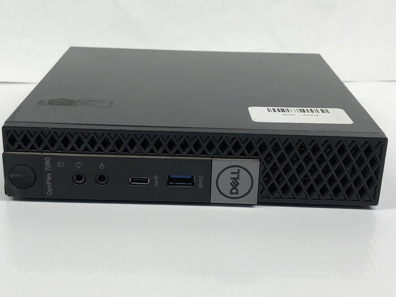 Dell OptiPlex 7060 Intel i3-8100 8GB RAM – NO STORAGE – NO OS – Serial# F3F24Y2