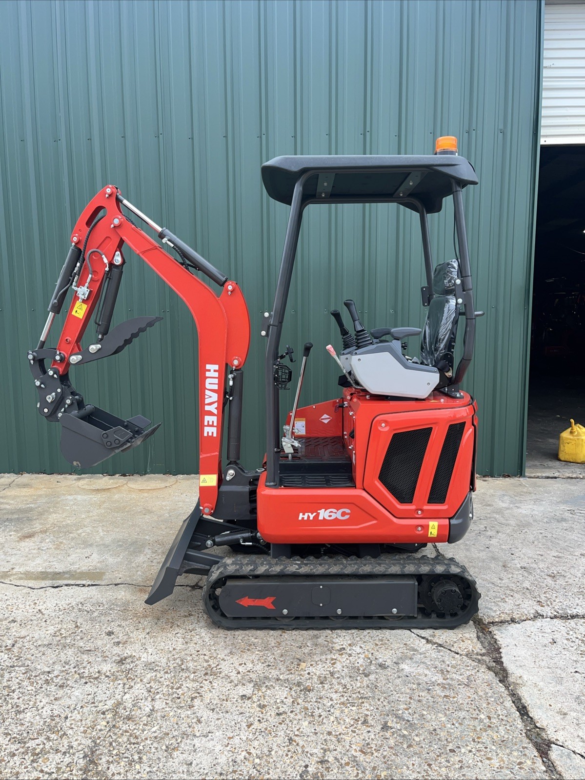 Huayee HY16C Mini Excavator Kubota D722 Diesel *IN STOCK* Updated USA Support
