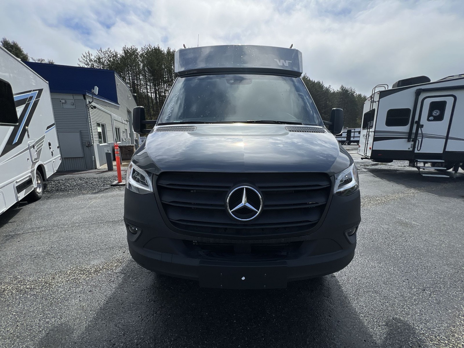 2026 Winnebago Ekko 23B