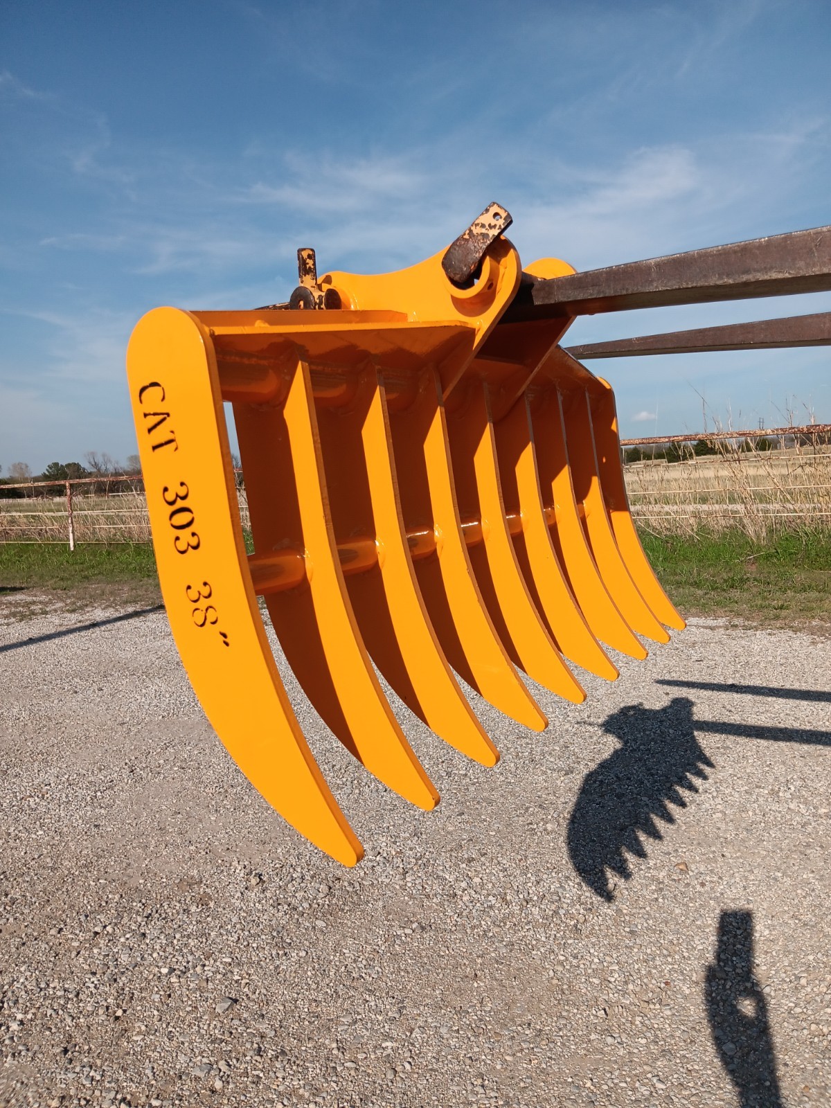 Cat 303,303.5,304 Mini Excavator Land Clearing Rake  Root Rake 40mm Pin Holes