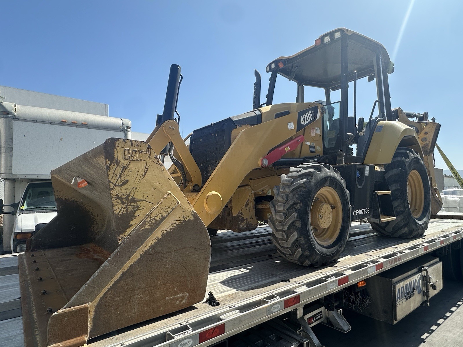 CAT 420F2 Backhoe Loader Yellow CE007896 MPN 420F2 Serial Number CE007896