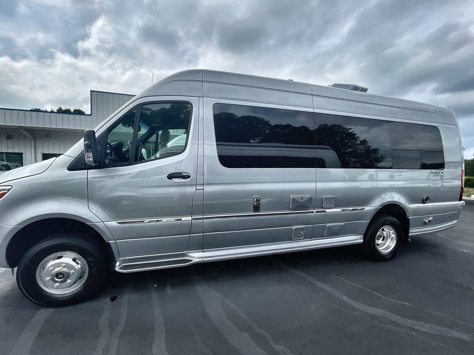 2025 Airstream Interstate 24GT