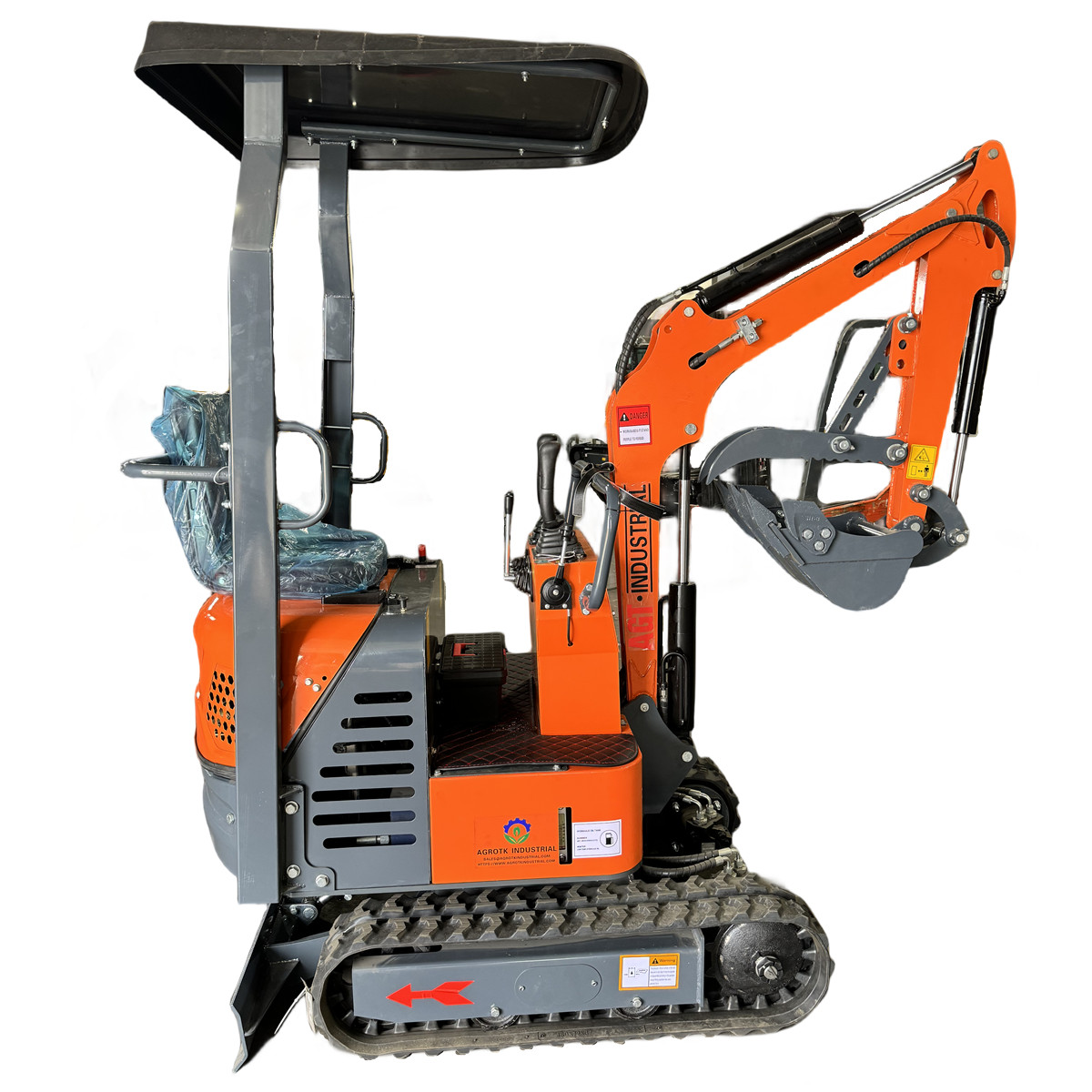 L12 AGT Mini Excavator 1Ton Tracked Crawler Digger 13.5hp Gas B&S XR EPA Engine