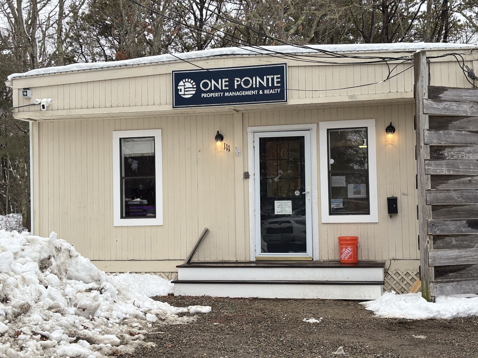 Mobile Home Office, Used, approx 1100 Sq Feet, Grey Exterior, Plumbed and Wired