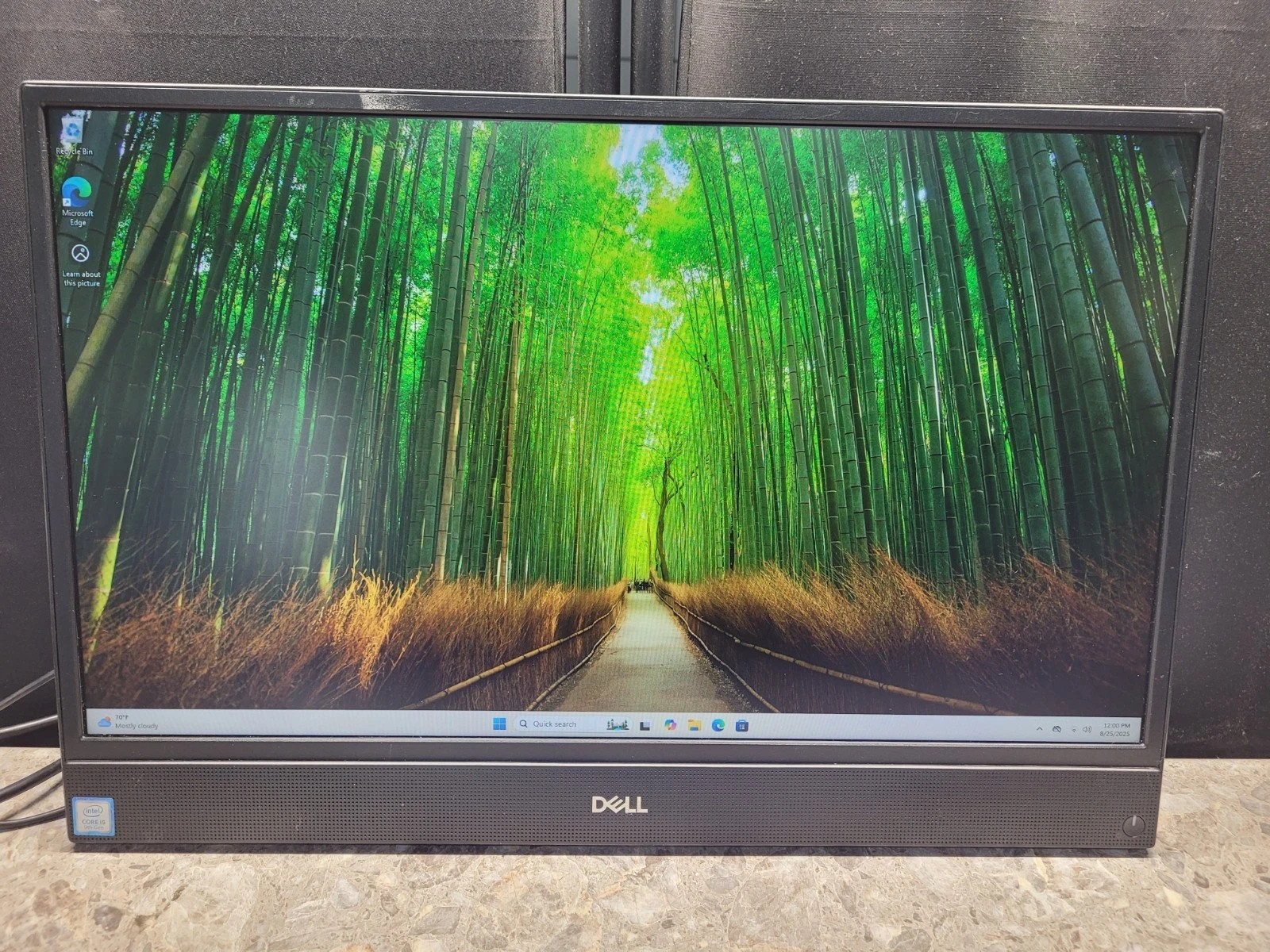 Dell OPTIPLEX 5270 AIO 21″ Intel i5-9500 16GB DDR4 256GB SSD Win 11 *No Stand*