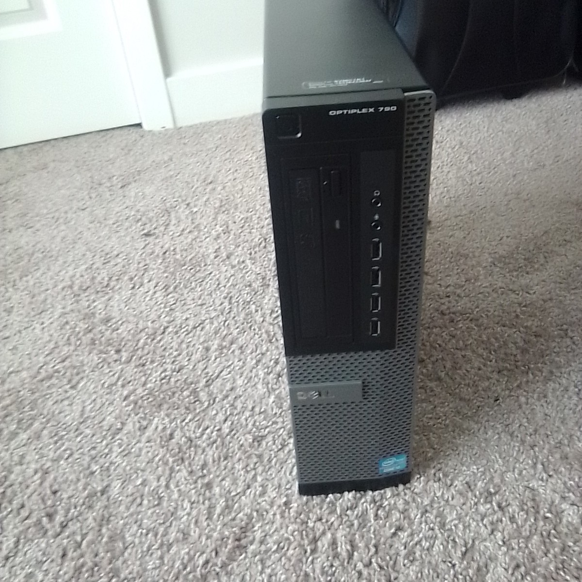 Dell Optiplex 790 (500GB 2.5″ HDD,Intel Core i3-2120, 3.30GHz, 4GB) SFF Desktop