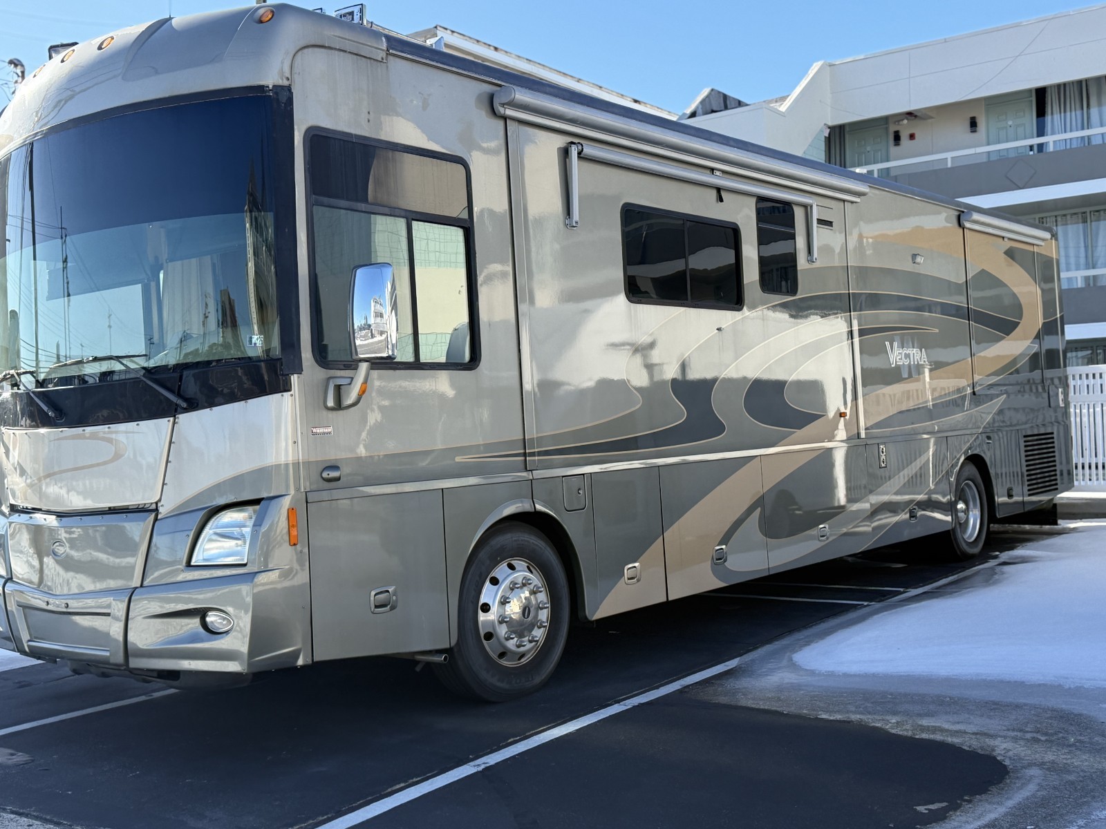 2007 Winnebago Vectra WKS40FD