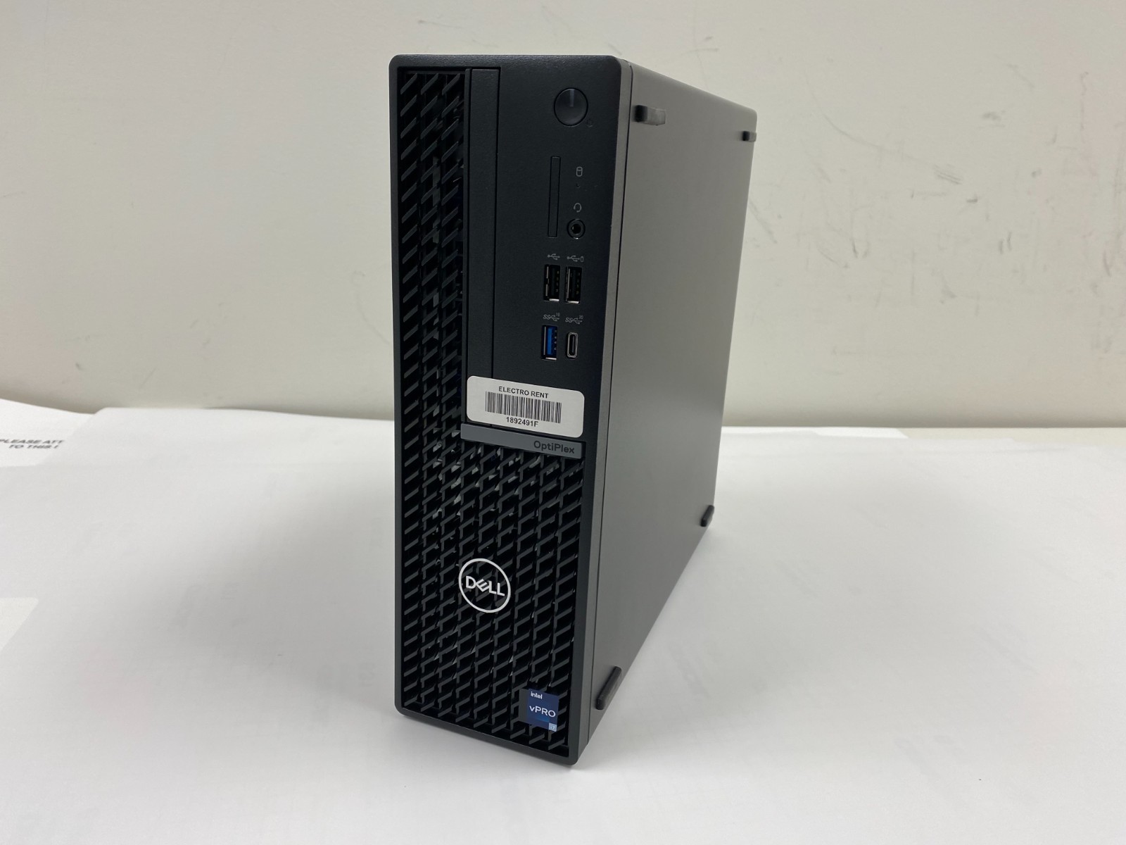 Dell OptiPlex SFF Plus 7020, I7 14700, 16GB 1TB SSD No OS AMD Radeon RX 6500