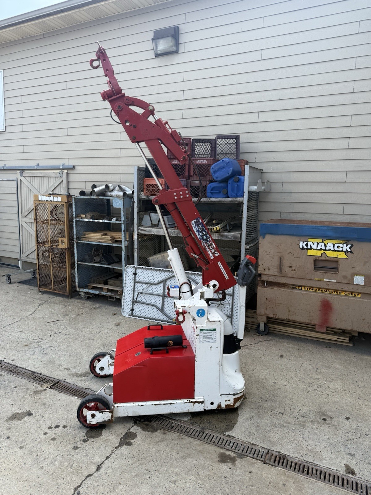 BAILEY MC MINI CRANE LIFT PICKER GLASS MANIPULATOR BRANDON ELECTRIC SELF PROPEL