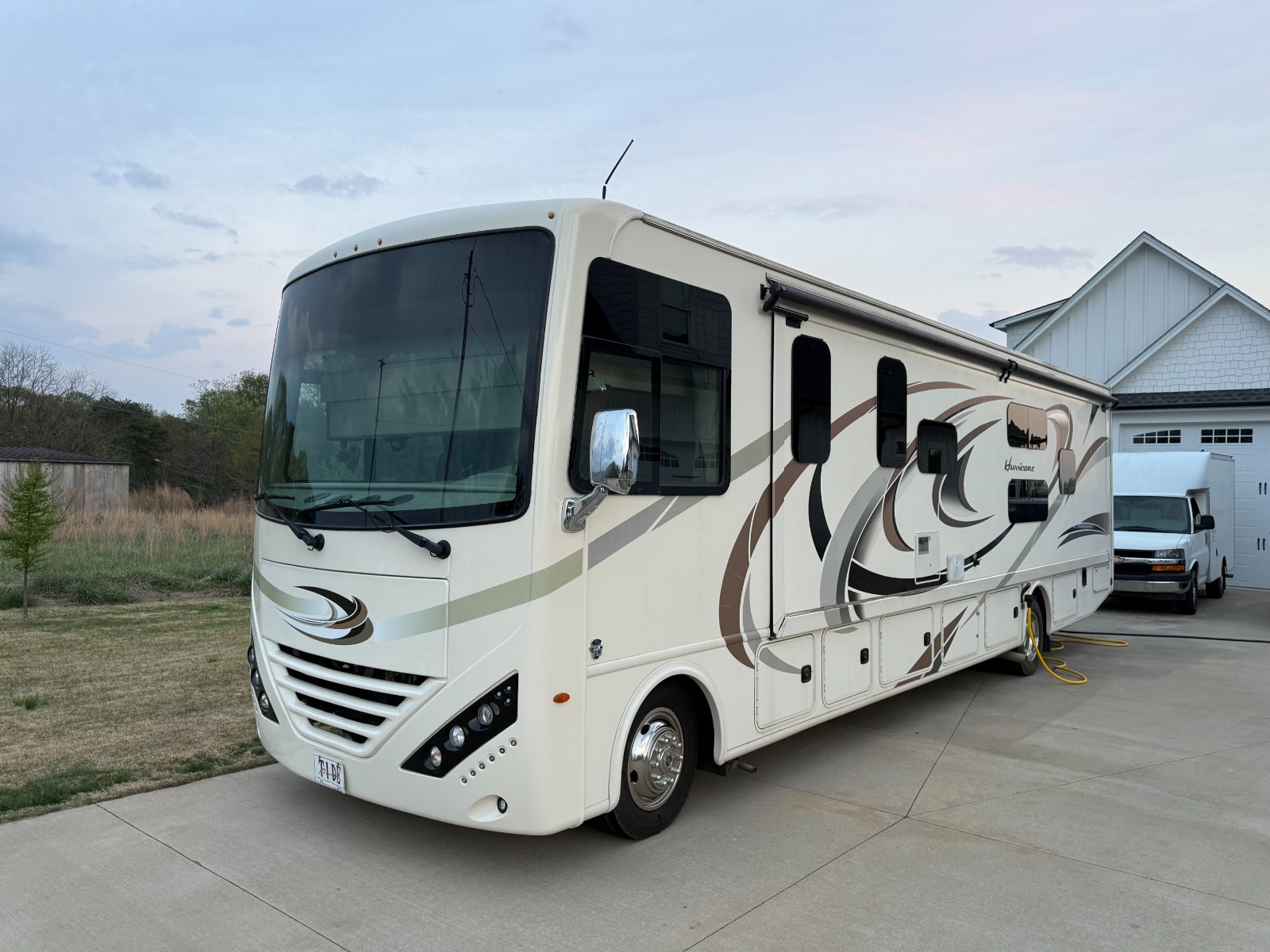 2018 thor motorhome coach hurricane 34J