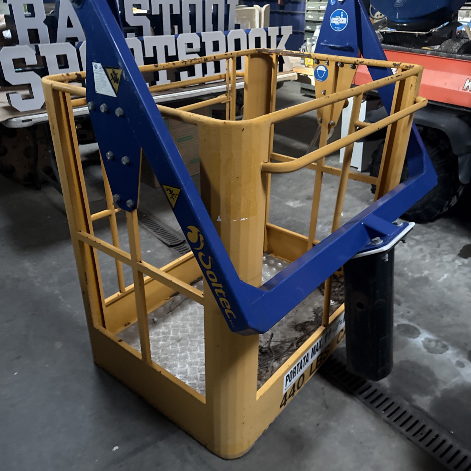 Bailey Brandon MINI CRANE 2 PERSON SELF LEVELING BASKET BUCKET LIFT TELEHANDLER