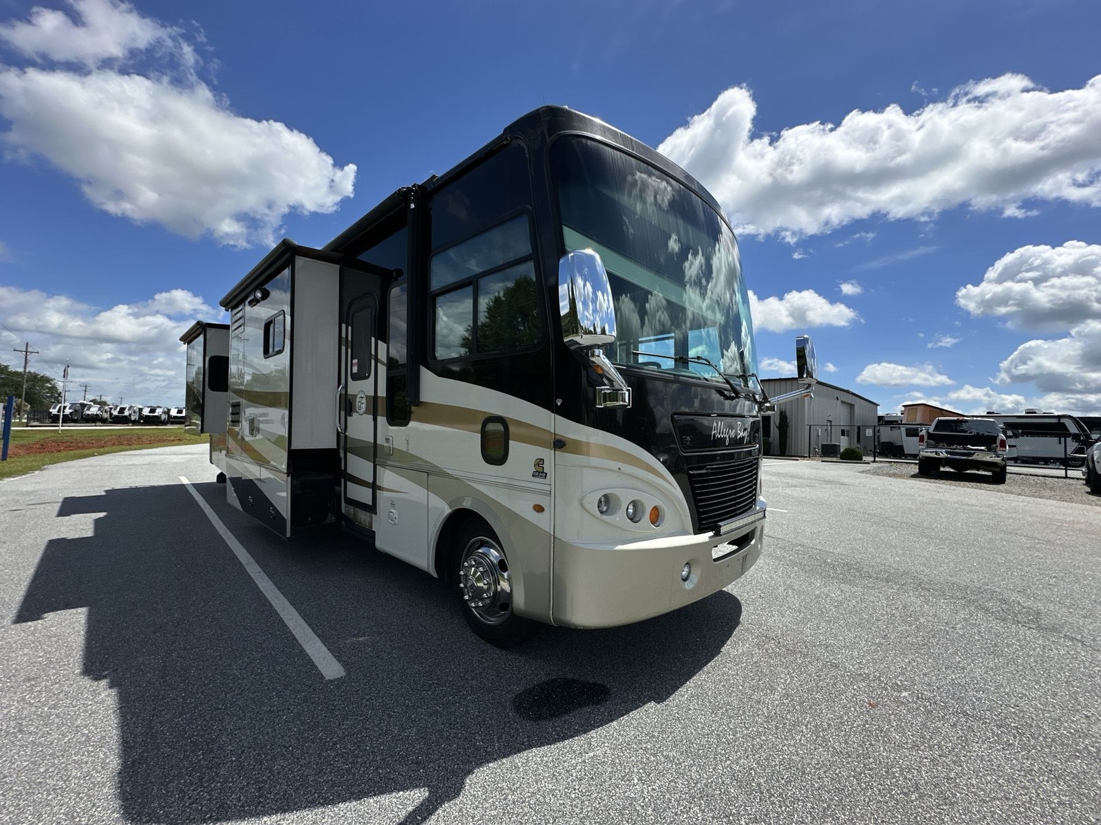 2009 Tiffin Motorhomes Allegro 37QDB